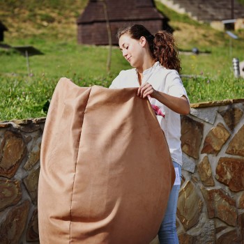 Sedaci_vak_hruska_semisova_hneda_EMI