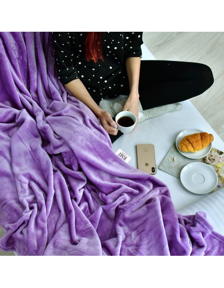 Deka fialová 150 x 200 cm EMI
