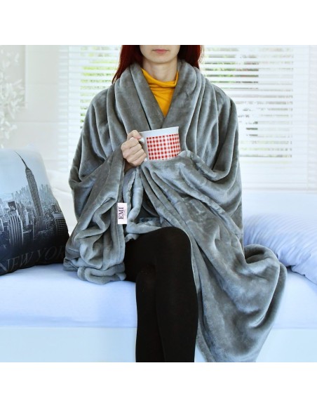 Deka_siva_150x200_cm_EMI