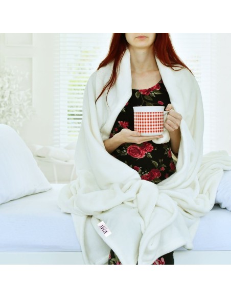 Deka_kremova_150x200_cm_EMI