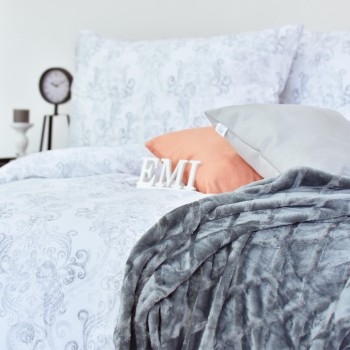 nadcasove_satenove_obliecky_EMI