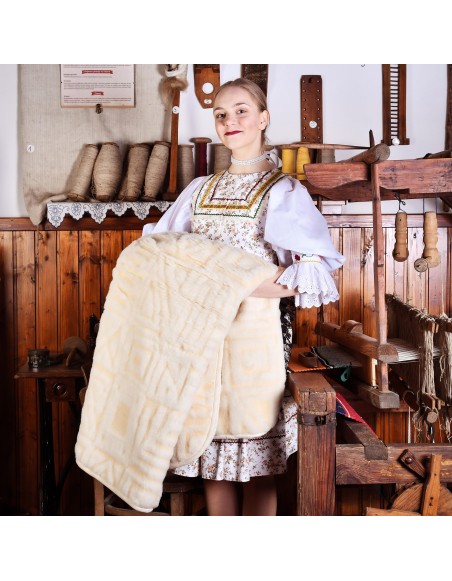 deky_z_ovcej_vlny_EMI