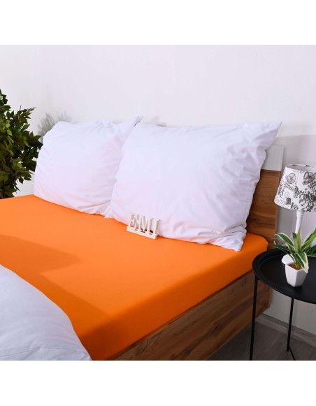 oranzova_plachta_na_postel_EMI