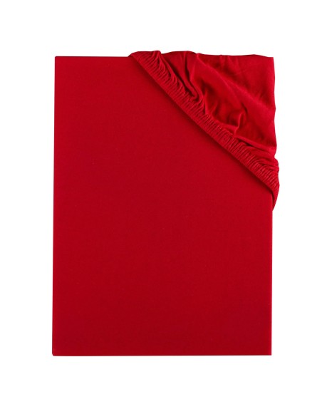 cervena_plachta_na_postel_EMI