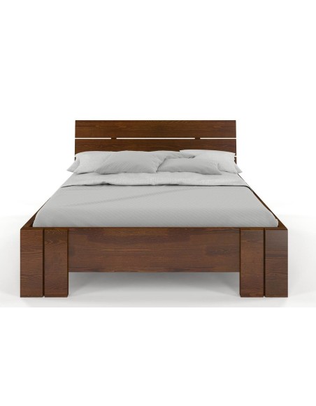 Postel_z_masivu_borovicova_orech_Arhus_High_Visby