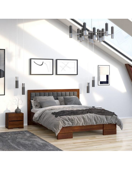 Postel_calunena_borovicova_Gotland_High_Visby