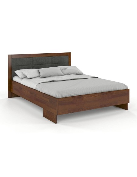 Postel_calunena_borovicova_Kalmar_High_Visby