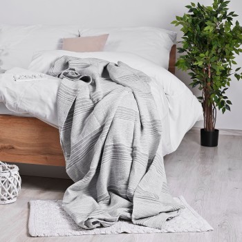 Deka_siva_Helsinky_180x260_cm_EMI