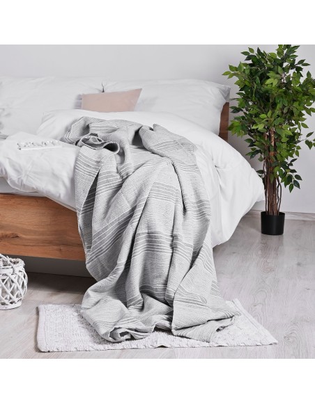 Deka_siva_Helsinky_180x260_cm_EMI