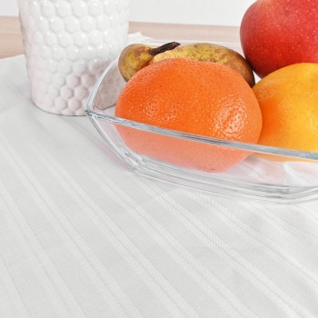 kvalitny_biely_obrus_emi