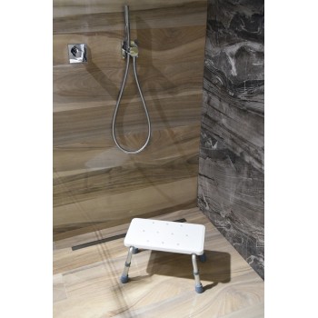 stolicka_do_sprchovacieho_kuta