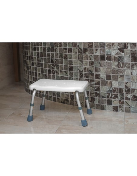 protismykova_stolicka_do_kupelne