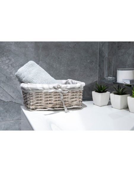 pruteny_kosik_do_kupelne