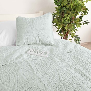 prikryvka_na_postel_emi