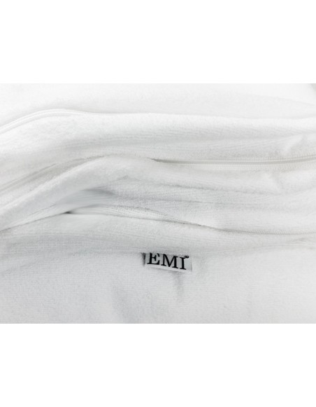 nepremokavy_chranic_na_matrac_biely_EMI