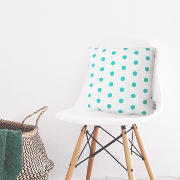 ozdobne_vankuse_do_obyvacky_EMI