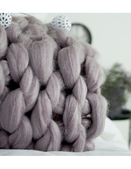 Pletena_deka_stara_fialova_100x120_cm_EMI