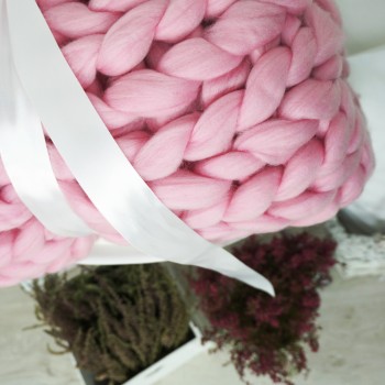 Pletena_deka_ruzova_120x150_cm_EMI