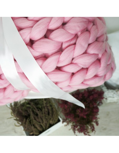 Pletena_deka_ruzova_120x150_cm_EMI