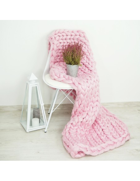 Pletena_deka_ruzova_120x150_cm_EMI