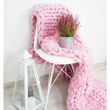 Pletena_deka_ruzova_120x150_cm_EMI