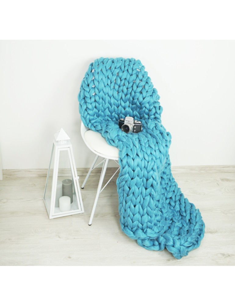 Pletena_deka_modra_120x150_cm_EMI