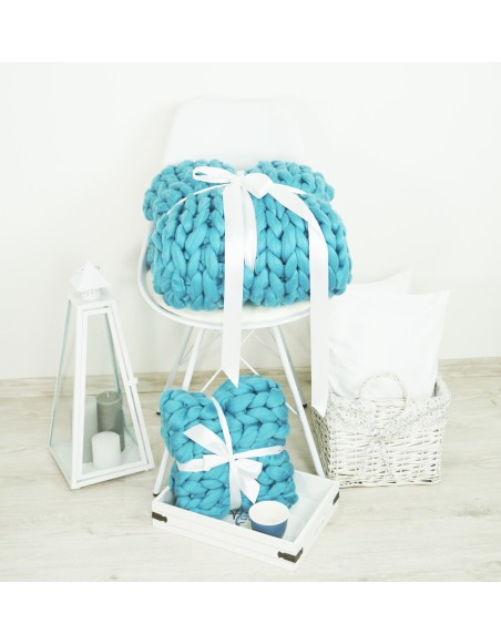 Pletena_deka_modra_120x150_cm_EMI