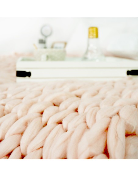 Pletena_deka_marhulova_150x200_cm_EMI