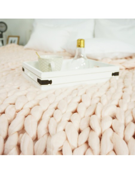 Pletena_deka_marhulova_150x200_cm_EMI