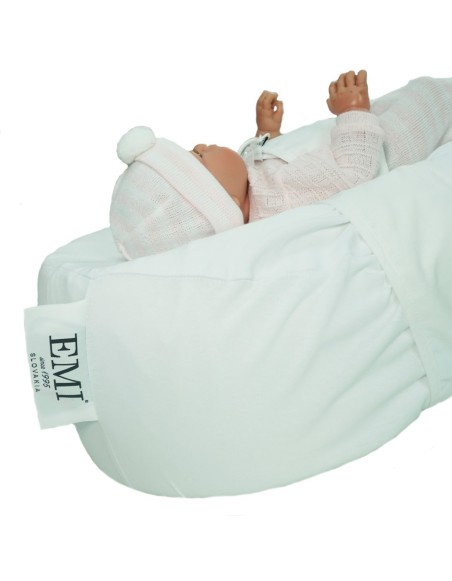 Penove_hniezdo_do_postielky_EMI