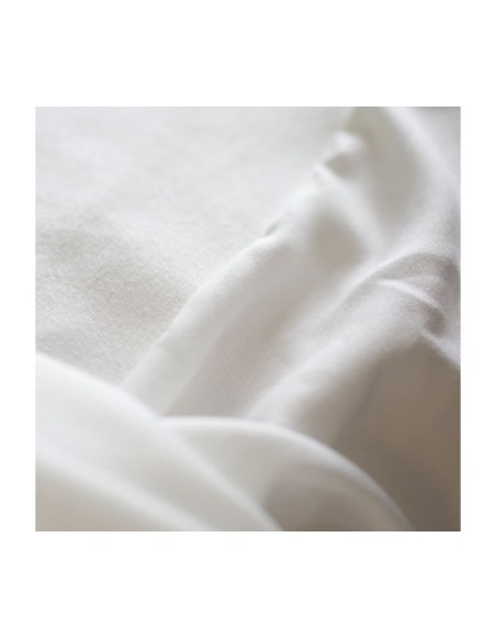 Nepremokava_plachta_s_gumickou_EMI