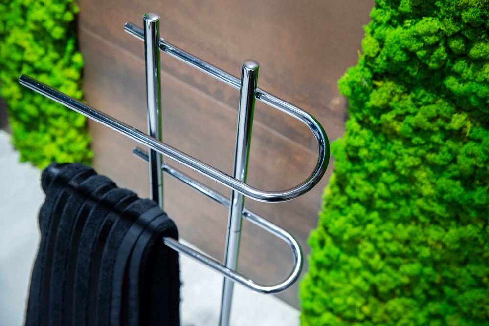 stojanovy_vesiak_na_uteraky