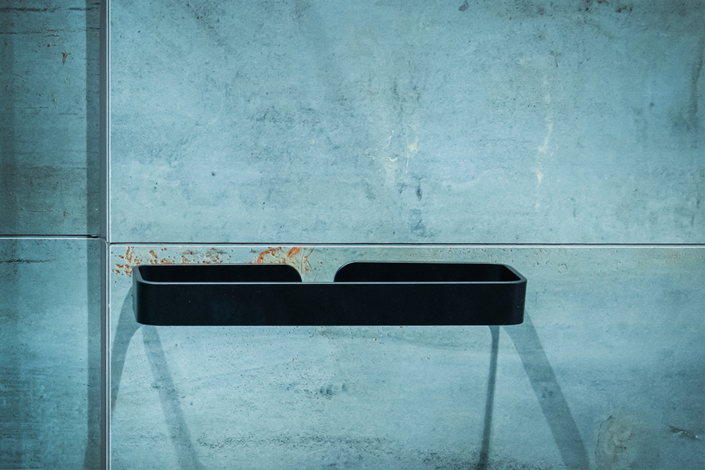 vesiak_cierny_na_uteraky