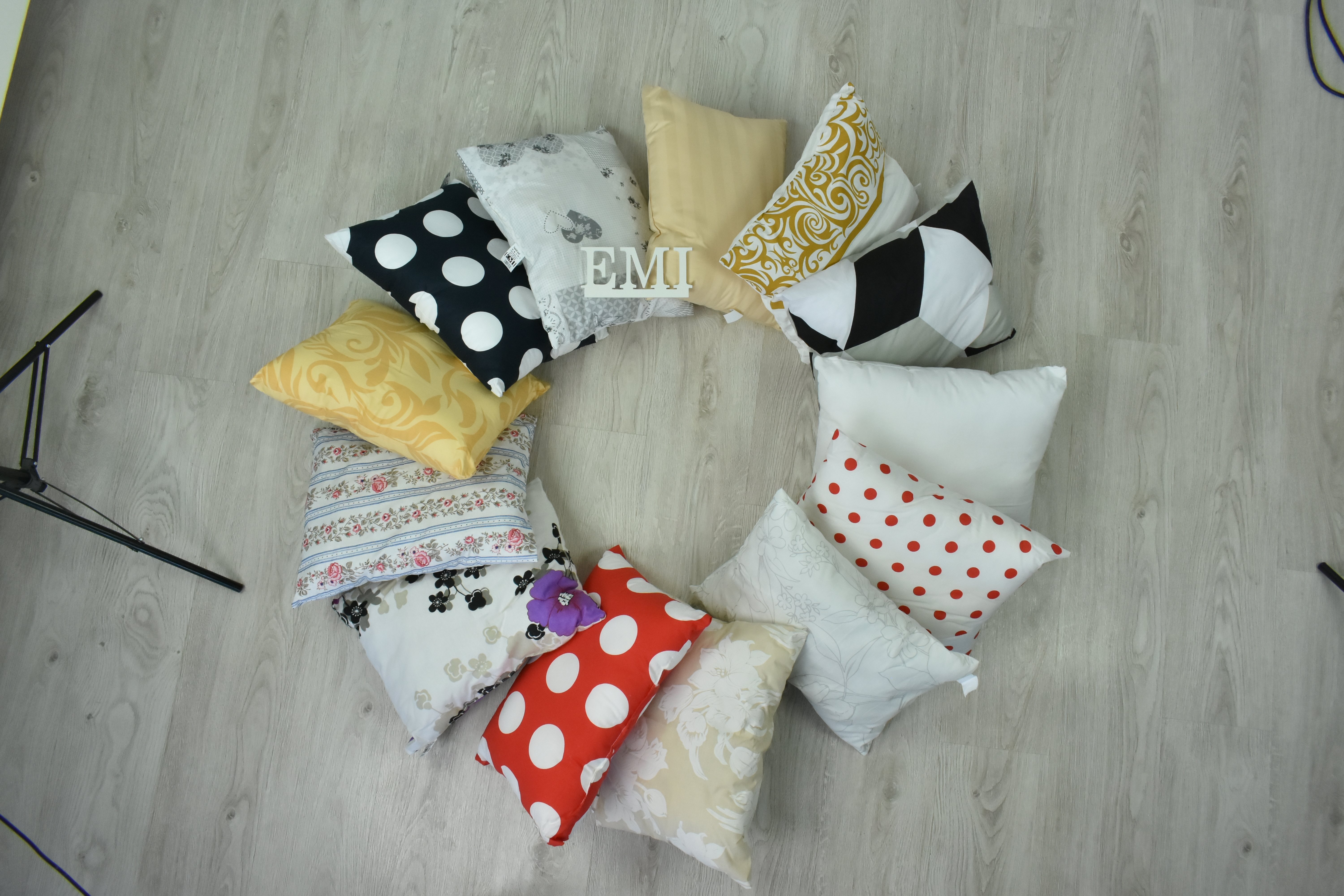 lacny dekorativny vankus