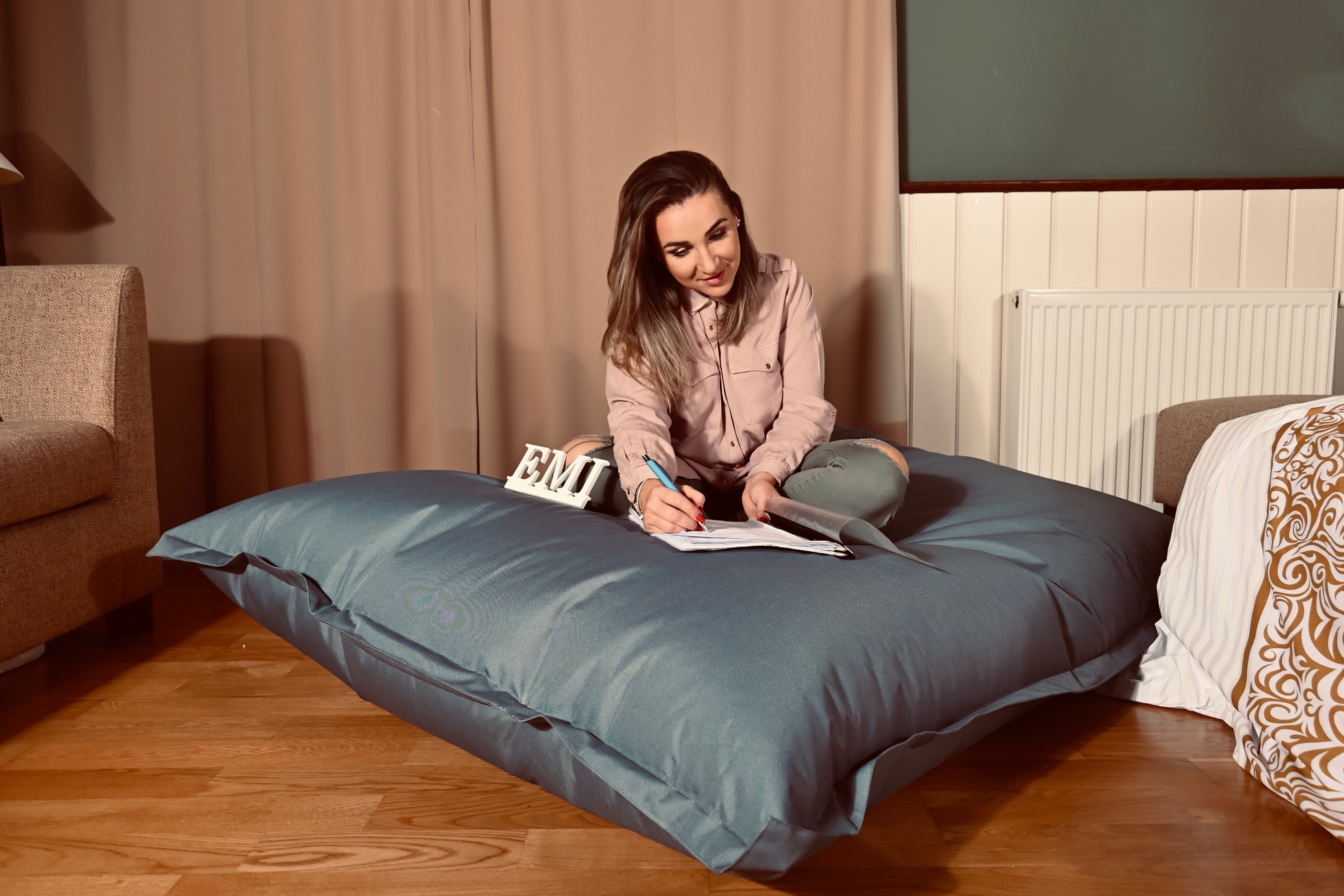 sedaci vak vankus sivy