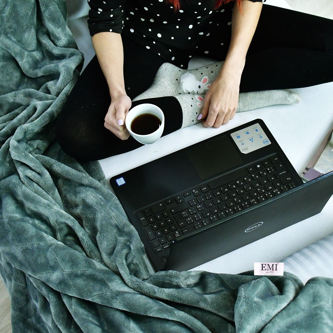 sivá deka so vzorom 150 x 200