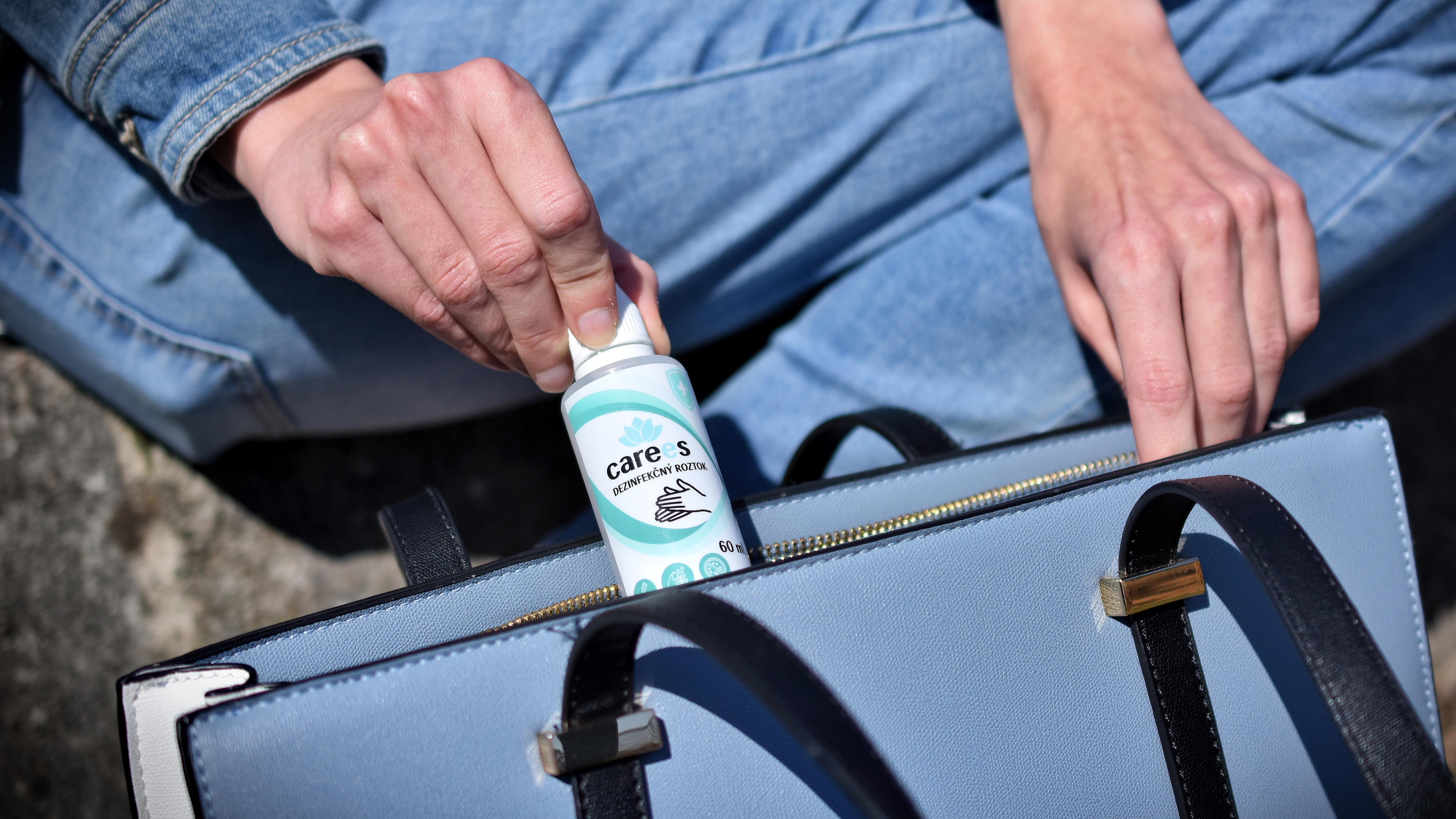 dezinfekcia na ruky do kabelky