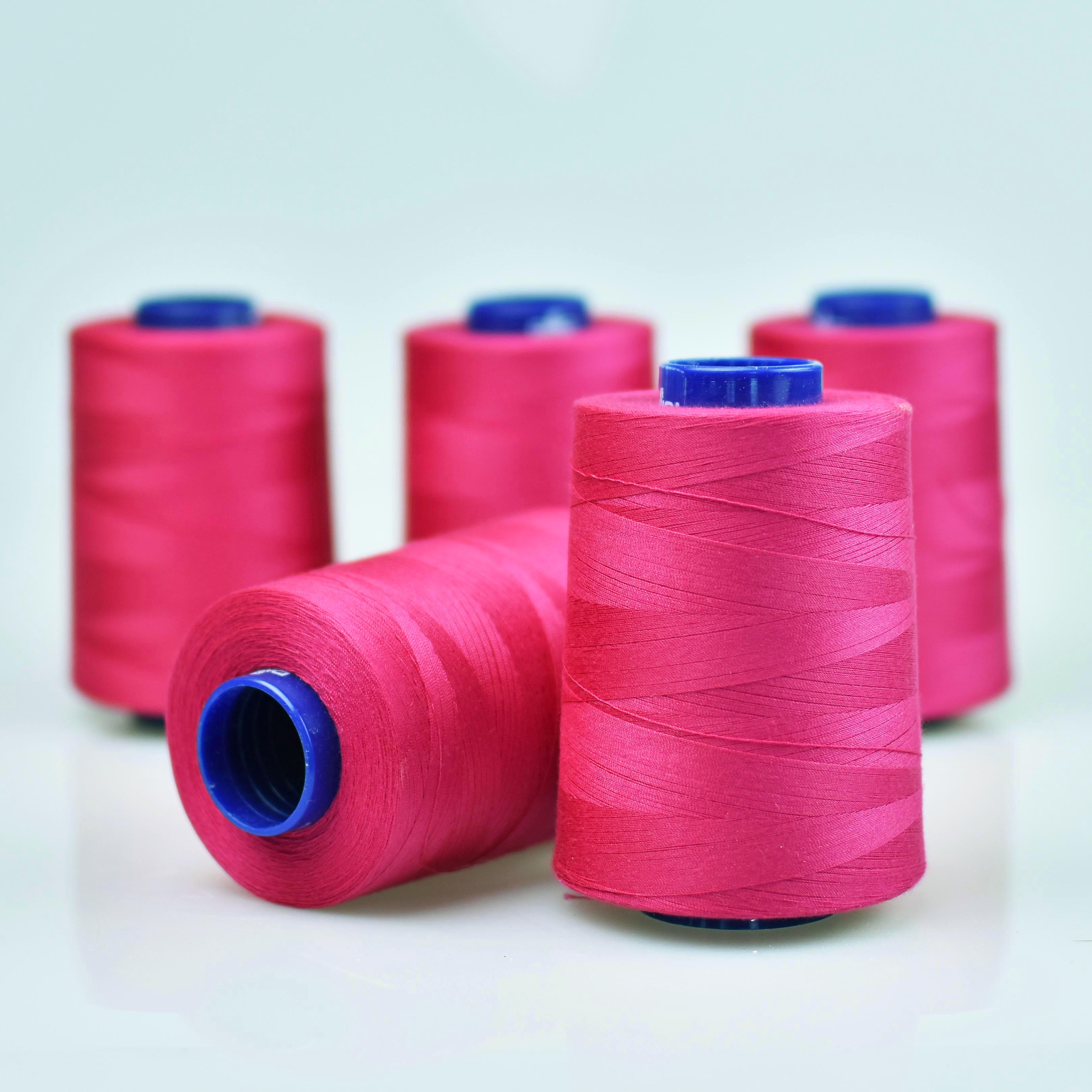 cyklámenová niť na šitie