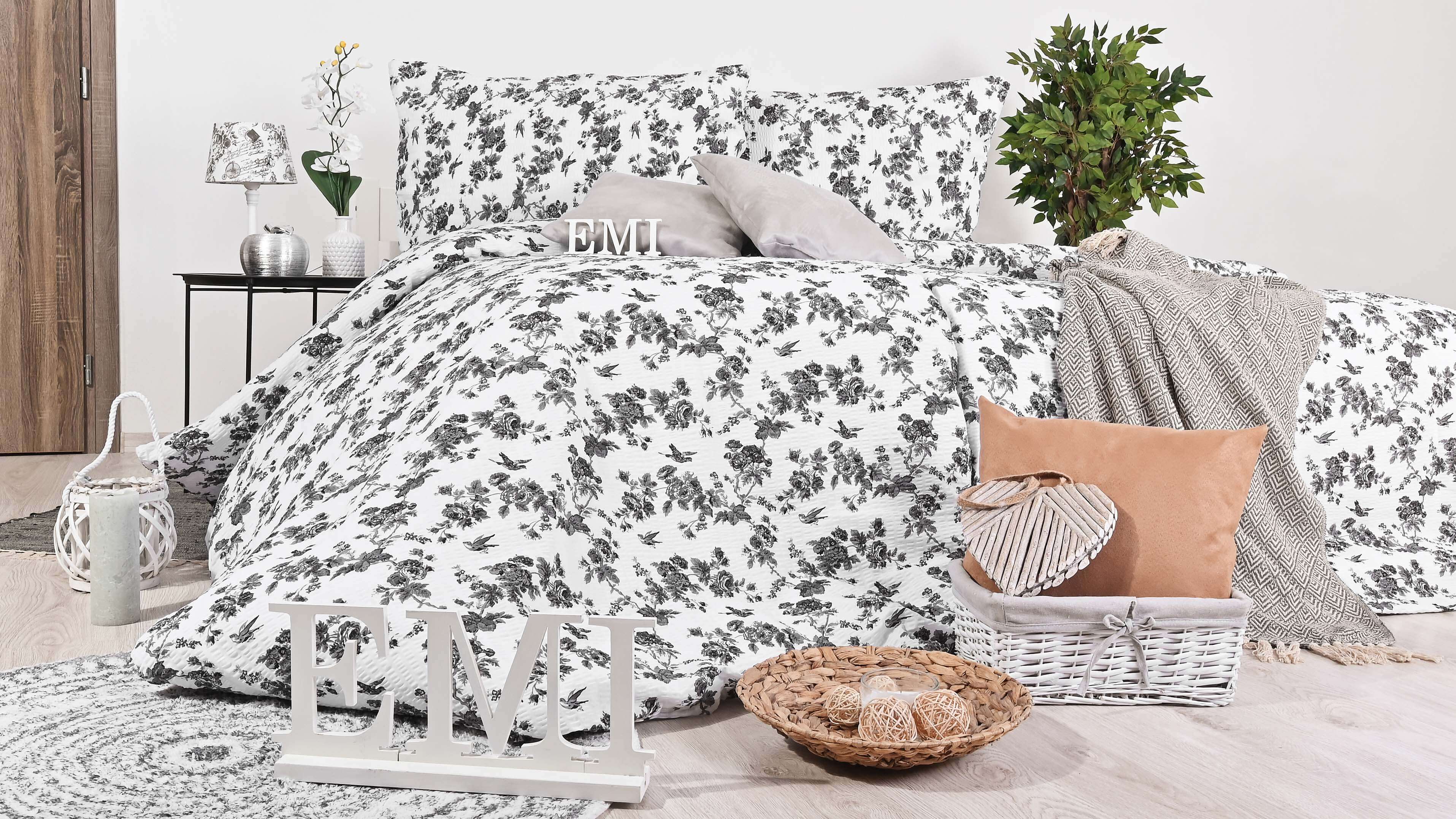 Ciernobiele Klarissa