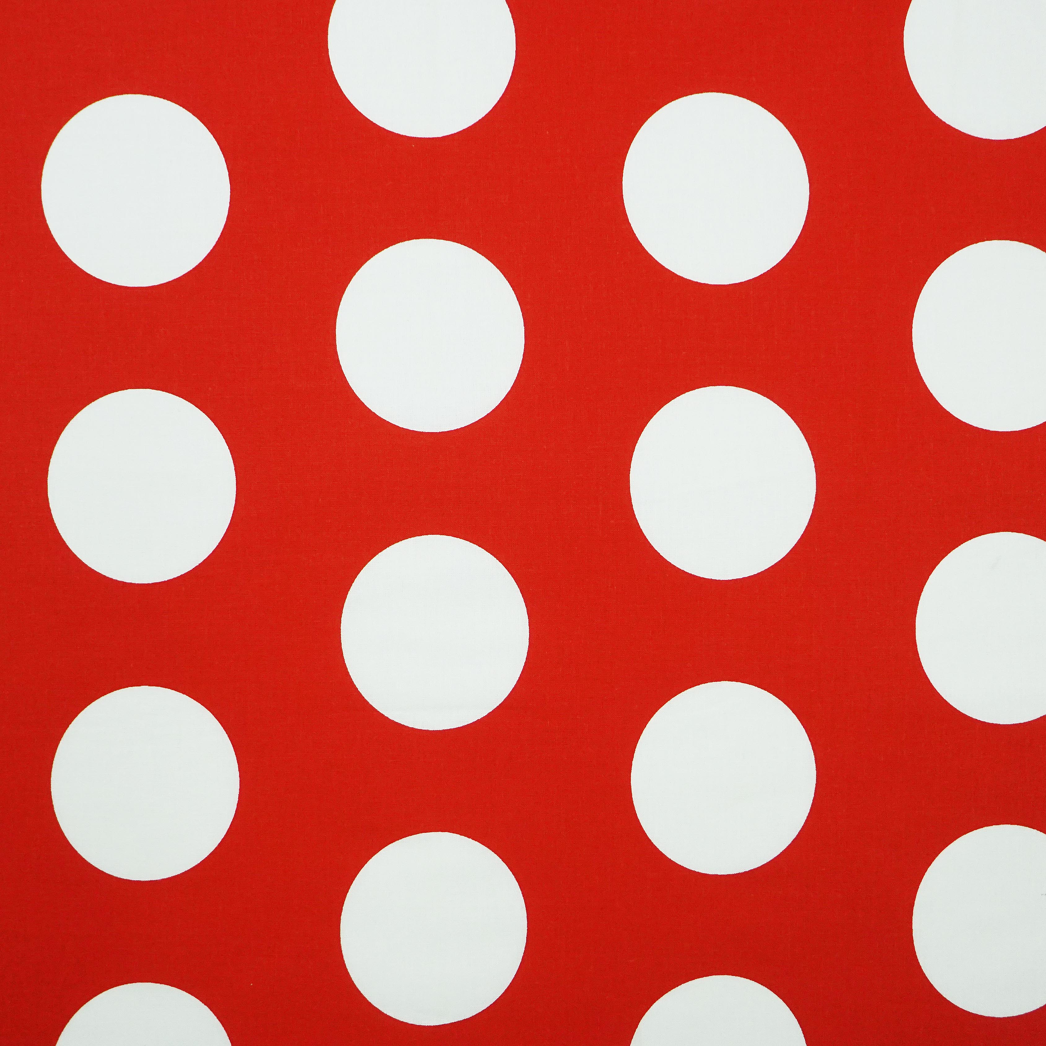 červená bavlnená látka