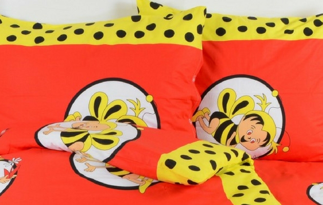 latka metraz vcielky cervene