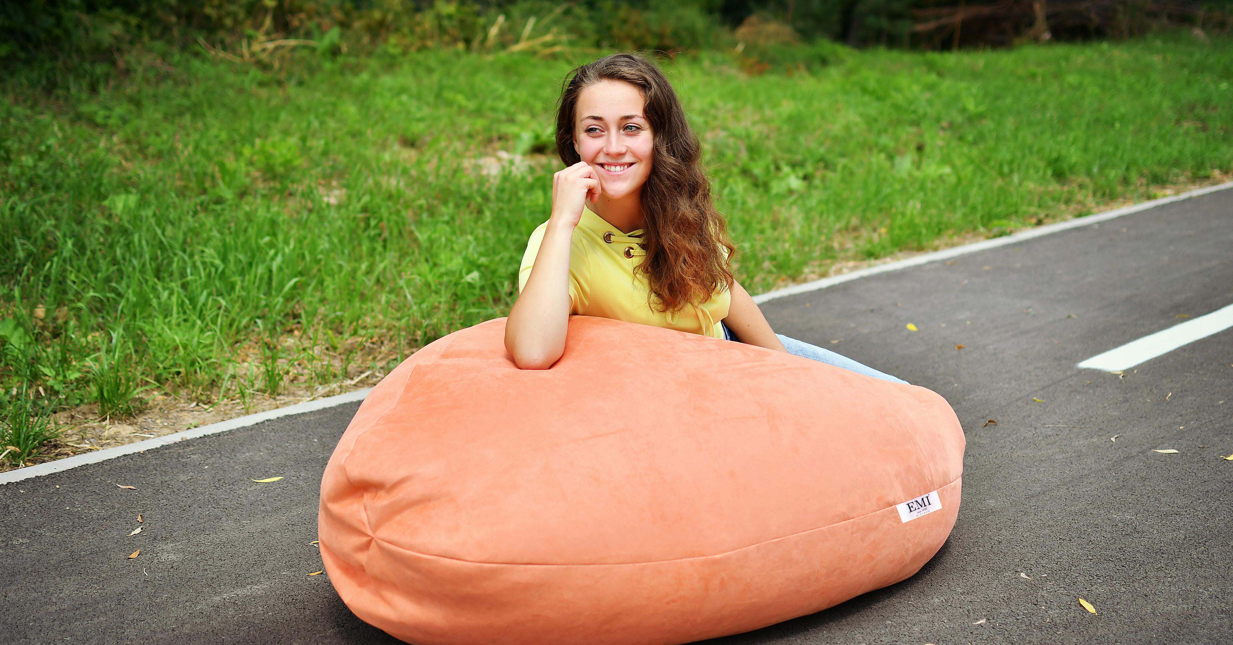 oranzovy sedaci vak do obyvacky