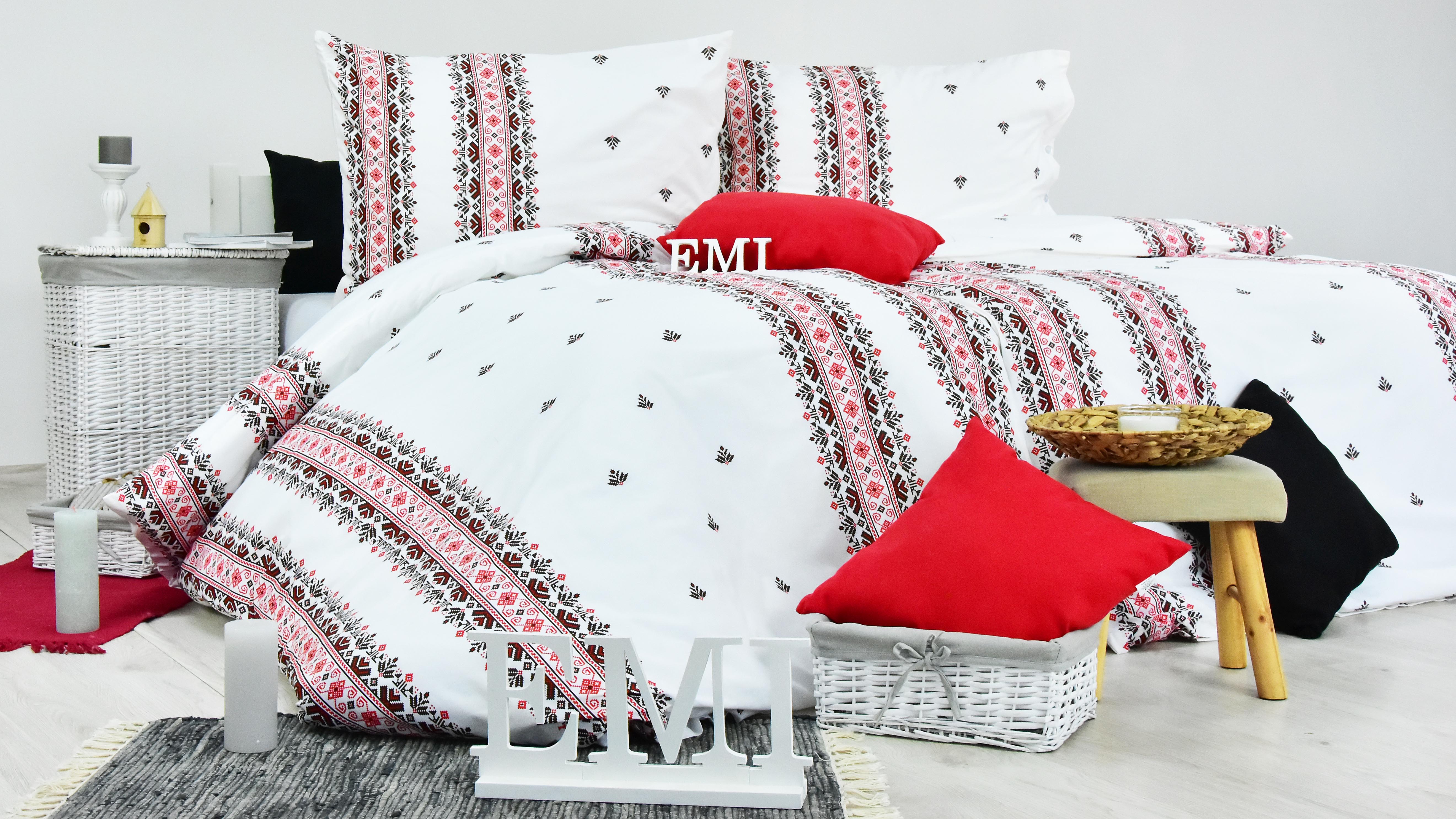 cervene obliecky s motivom