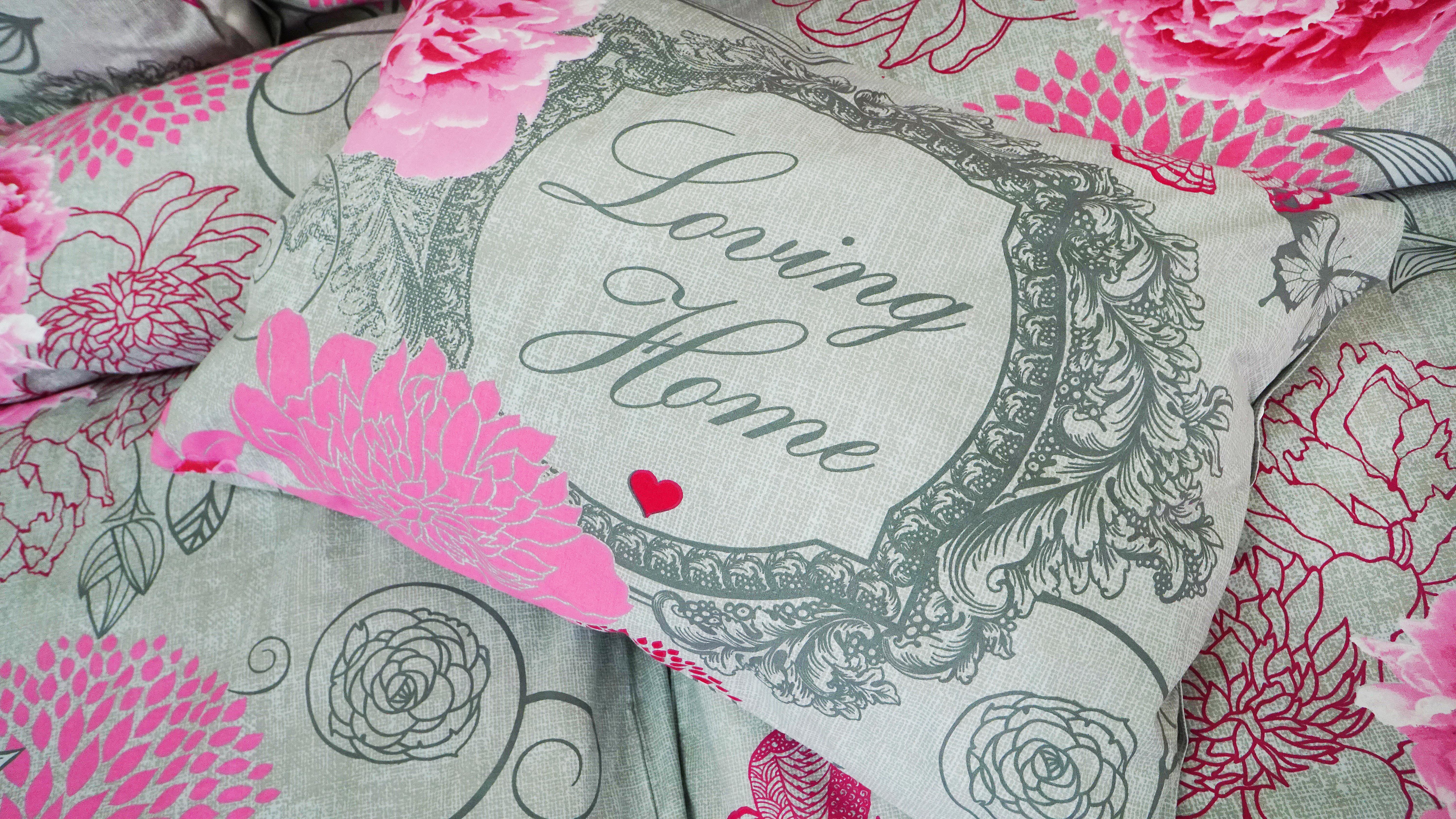 sivé postelne obliecky