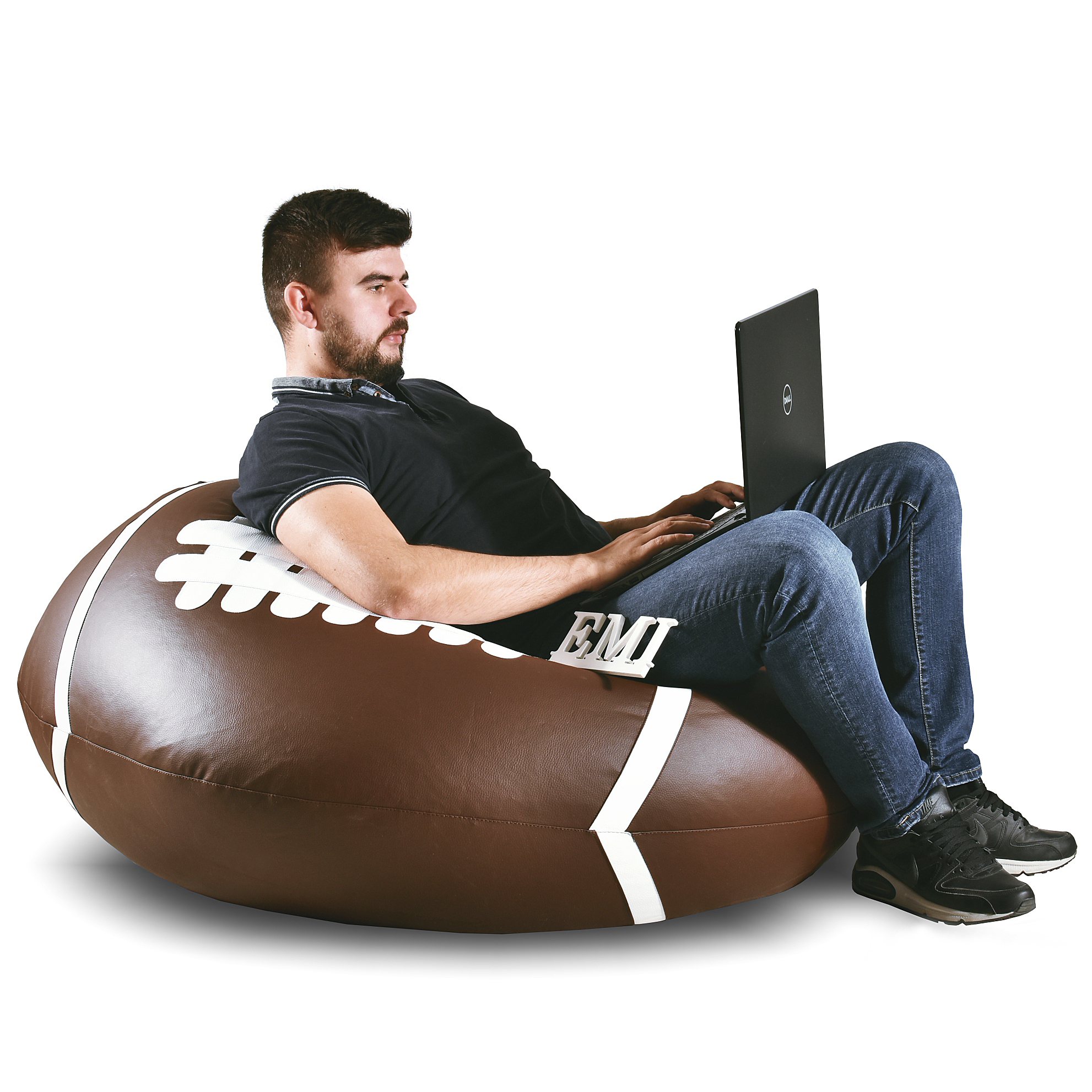 sedací vak v tvare rugby lopty