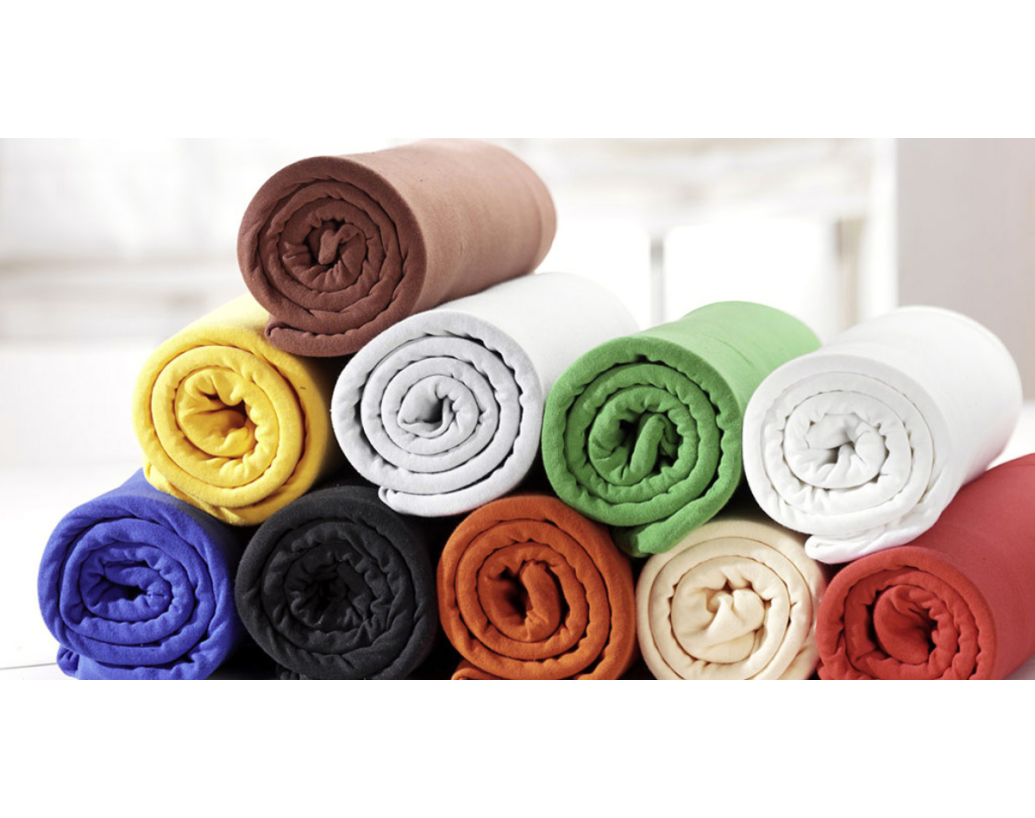 AKO SA STARAŤ O POSTEĽNÉ PLACHTY, ABY SME PREDĹŽILI ICH ŽIVOTNOSŤ?