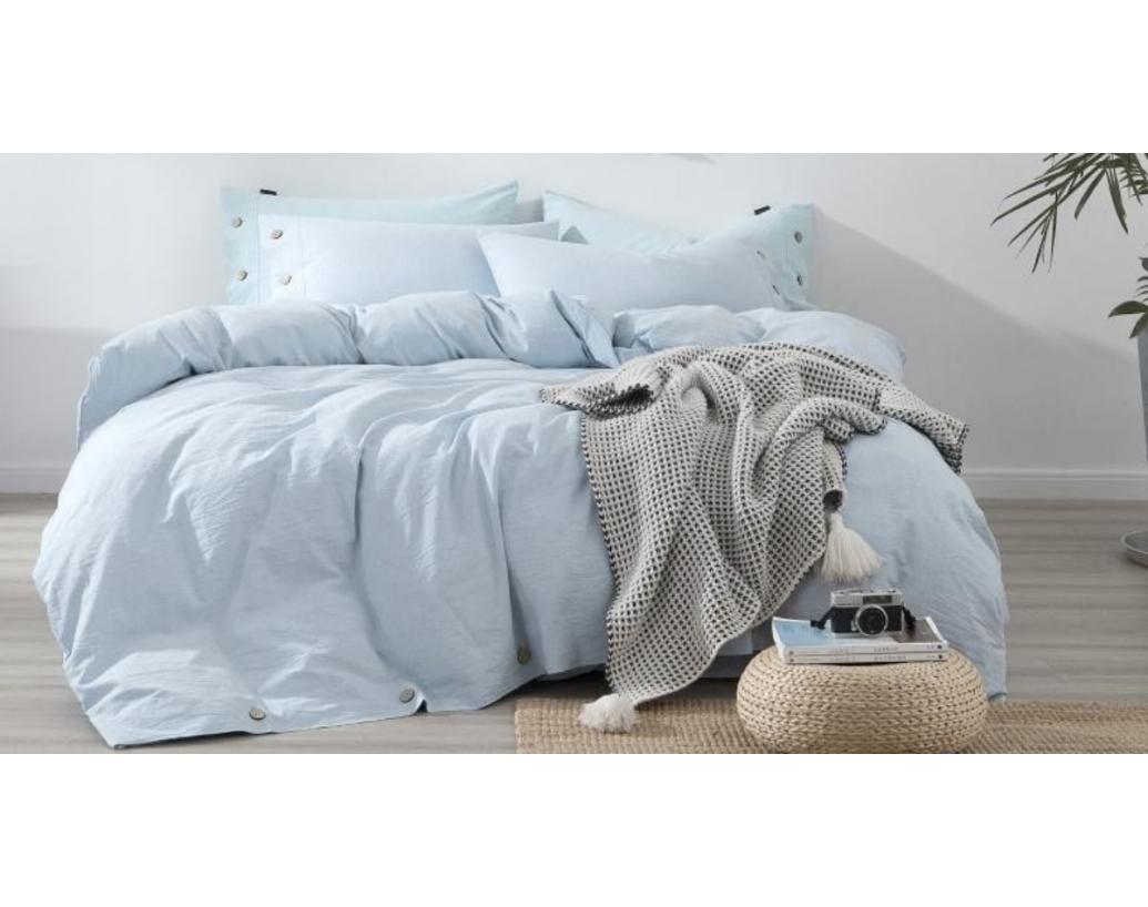 ĽANOVÉ OBLIEČKY: EKOLOGICKÁ MÓDA ALEBO UNIKÁTNE OBLIEČKY S LIEČIVÝMI ÚČINKAMI?