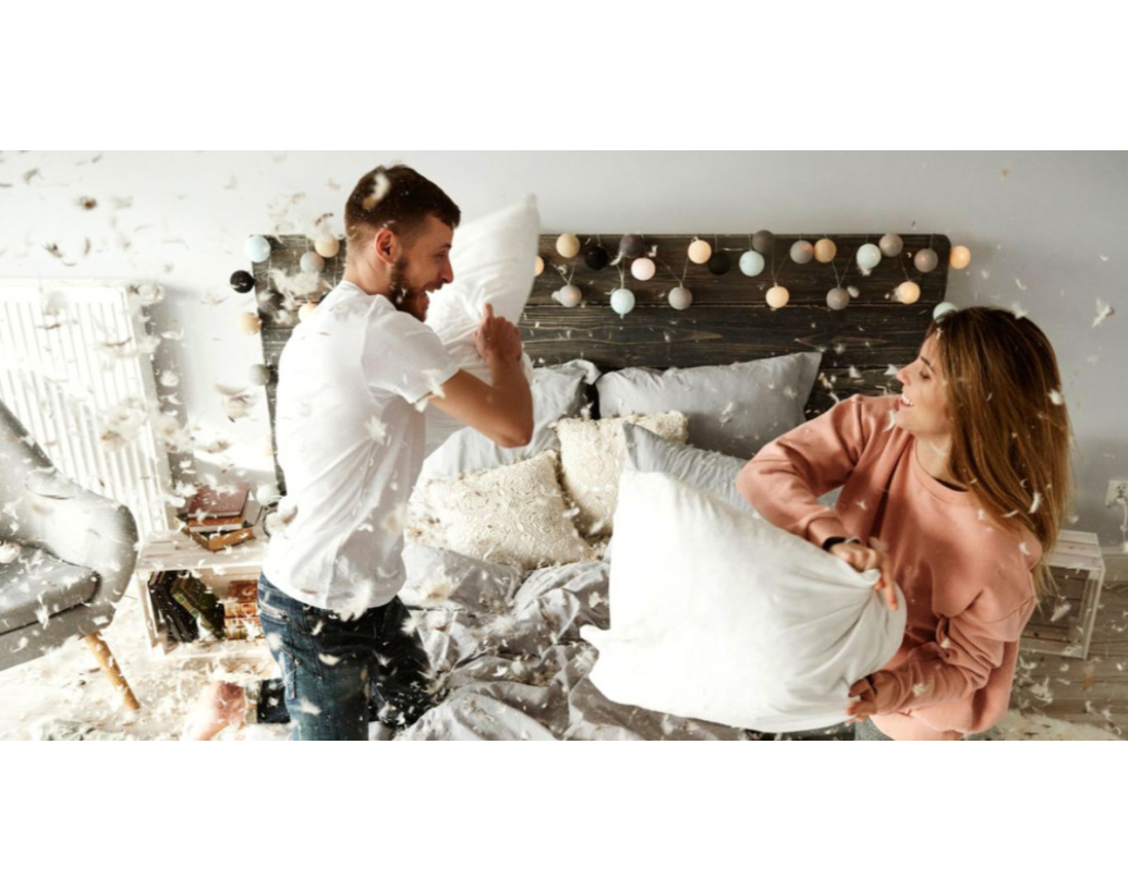 GYORS TIPPEK A PÁRNÁK ÉS PÁRNAHUZATOK ÁPOLÁSÁHOZ ÉS MOSÁSÁHOZ